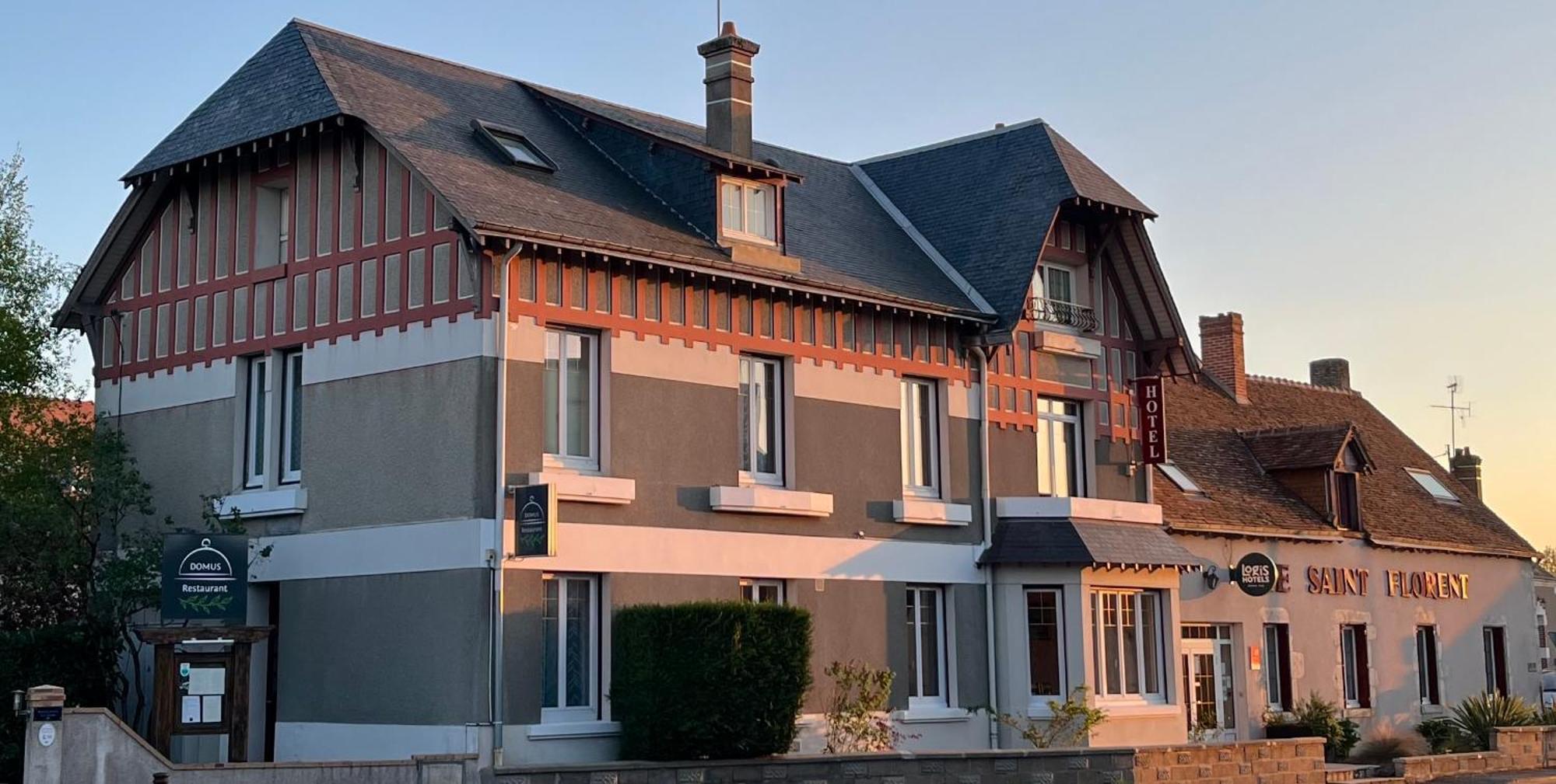 Logis Hotel Le Saint Florent Mont-près-Chambord Exterior foto
